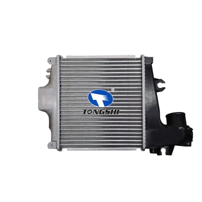 適用于??海拉克斯?Hilux?D40?2011-2015??中冷器